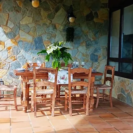 Prau Del Urogallo 펜션