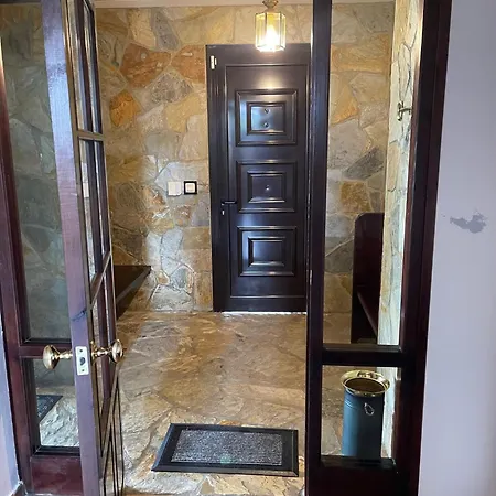 Prau Del Urogallo 펜션